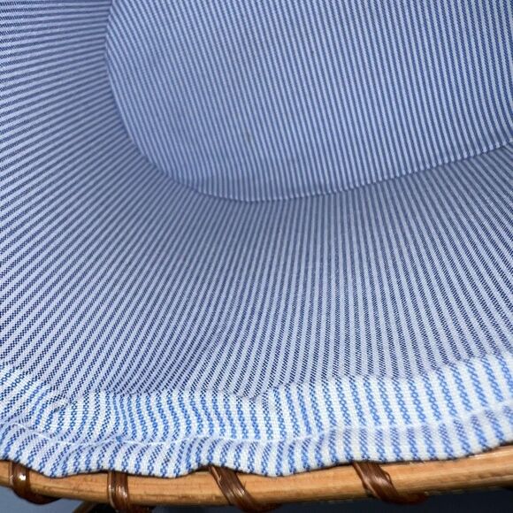 Vintage Handmade Wicker Basket and Leather Crossbody Bag - Picture 14 of 16